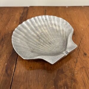 Vintage Wilton RWP Armetale Pewter Clamshell Trinket Dish Ashtray 5"